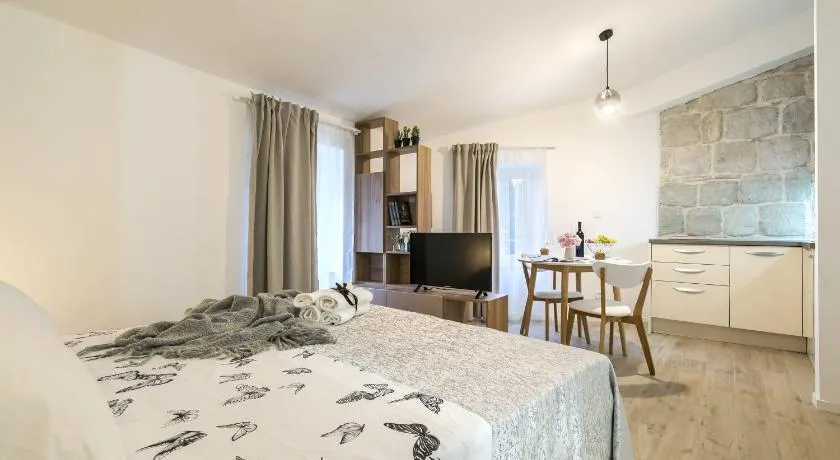 Studio Apartments Petar in old part of town - Image 1