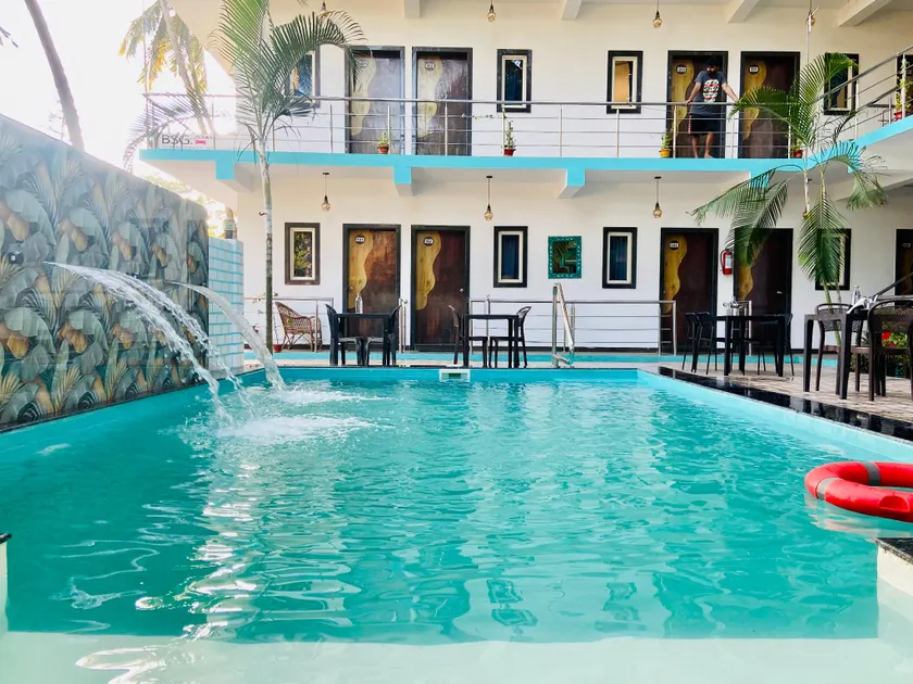 BSG Stay Turtle Beach Morjim Hotel - Image 1