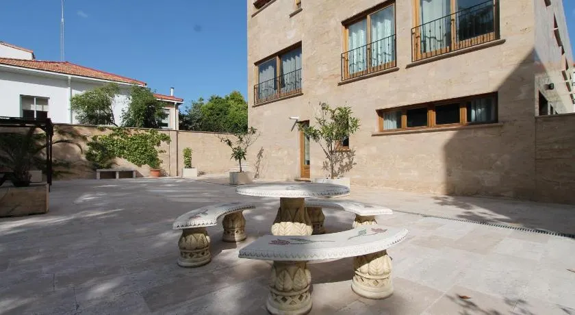 Apartamentos Villablino Arturo Soria - Image 1