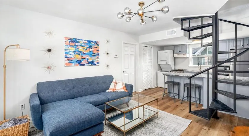 Remodeled and New - Walk to downtown Auburn - Image 1
