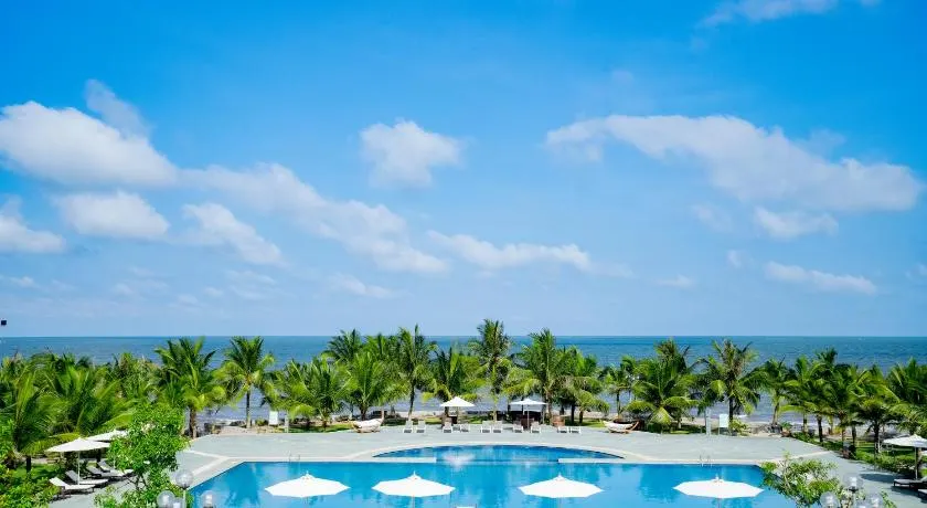 Hải Tiến Resort - Image 1