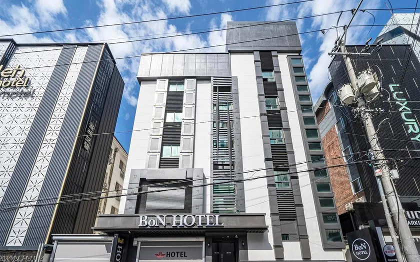 Daegu Bolli-dong HOTEL BON - Image 1