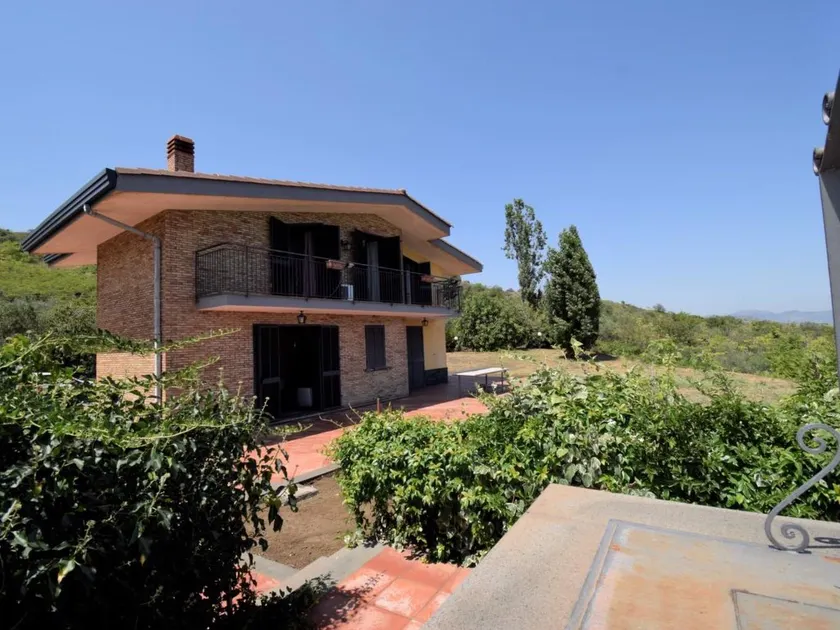 Villa Elena - Image 1