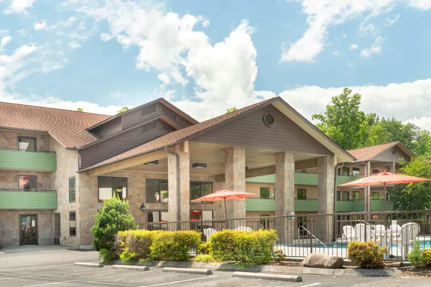 Days Inn By Wyndham Pigeon Forge South - Image 1