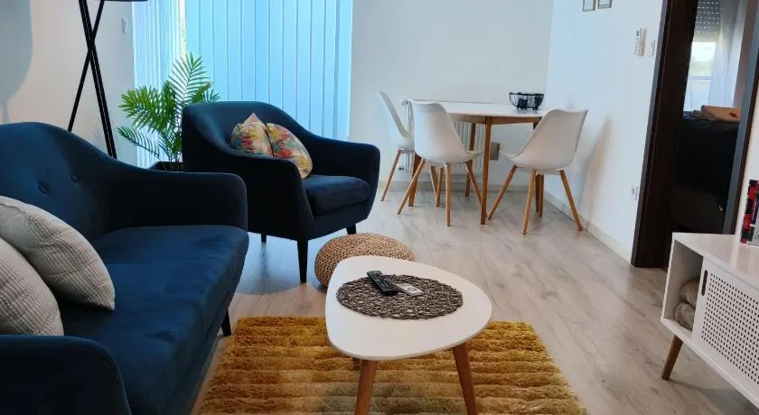 Pe-Ki Lux Apartman Székesfehérvár - Image 1