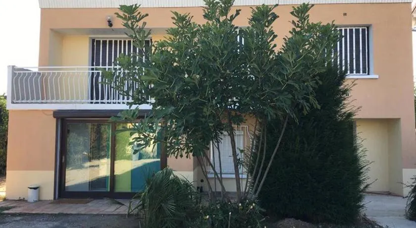 Irigny: Maison calme à 10 minutes de Lyon - Image 1