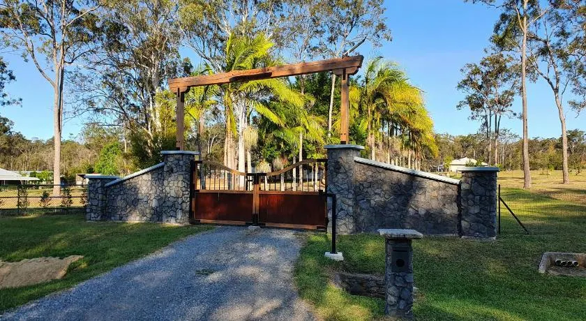 Luxurious Countryside Retreat - Visit our private apartment on our acreage property! - Image 1