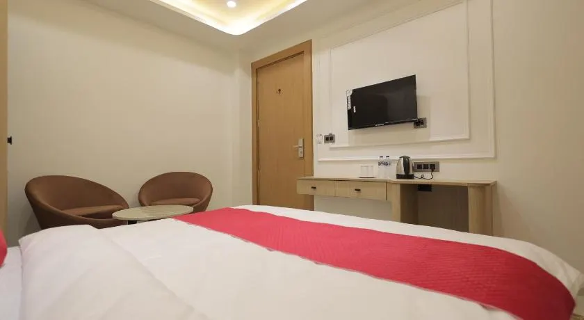 Hotel Sarovar Hill, 5 Min From Har Ki Pauri - Image 1