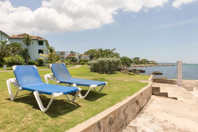 Crawfish Beach Suite - Image 1