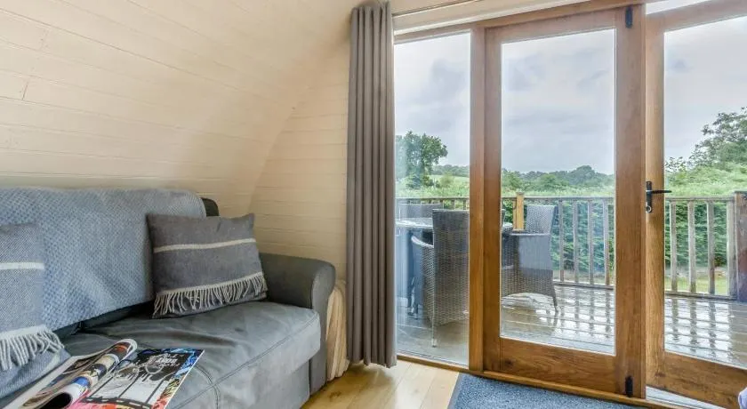 1 Bed in Garth oc-h32701 - Image 1