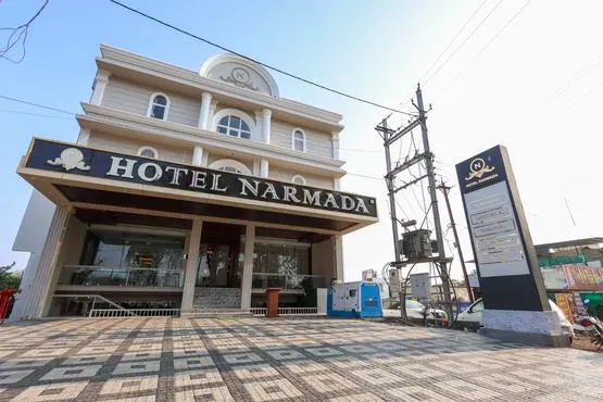HOTEL NARMADA RESIDENCY - Image 1