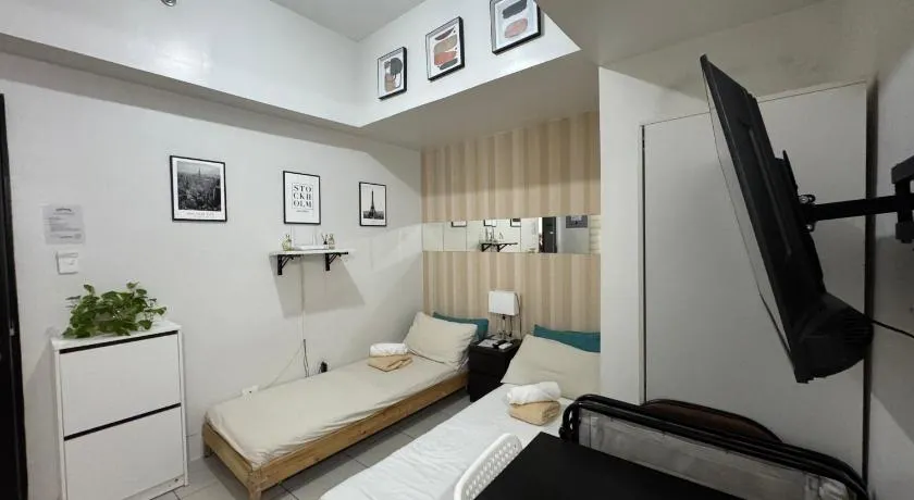 AMA Tower Studio, 8th flr, near DMW and SM Megamall - Image 1