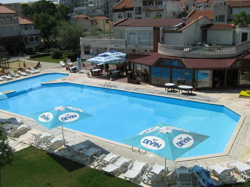 Apartments Bravo 1-Vichevi - Image 1