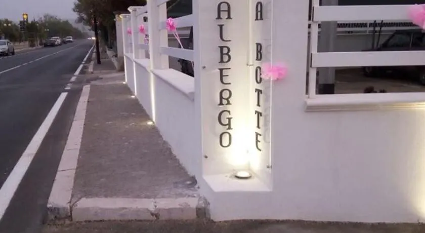 Albergo Labotte - Image 1