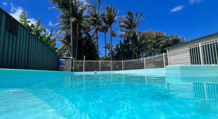 Caves Getaway - Pool, Air conditioned and close to the beach - Image 1