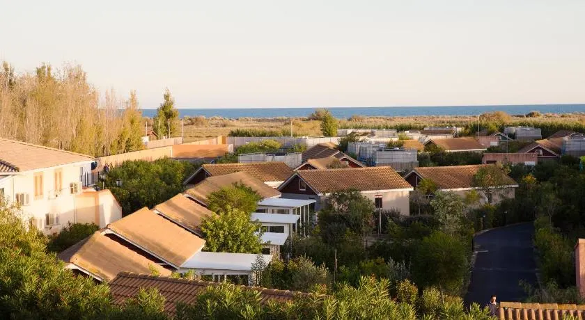 Lodges Méditerranée - Image 1