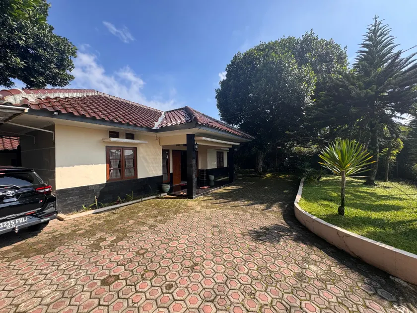 Villa Bukit Punclut - Image 1
