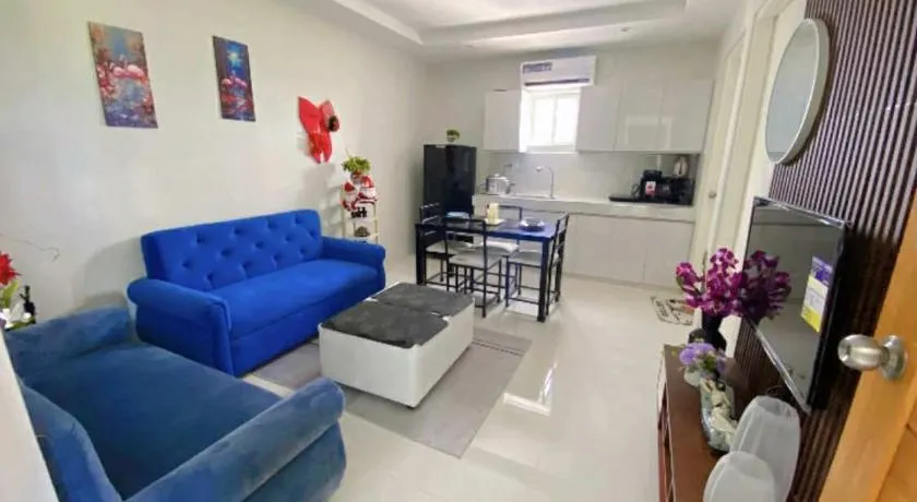 D Sisterz' Inn - Image 1