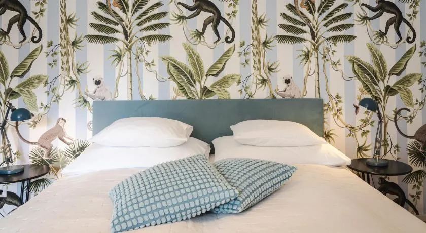 Blue Flat by GrazRentals 2 Bedrooms for Groups & Free Parking - Image 1