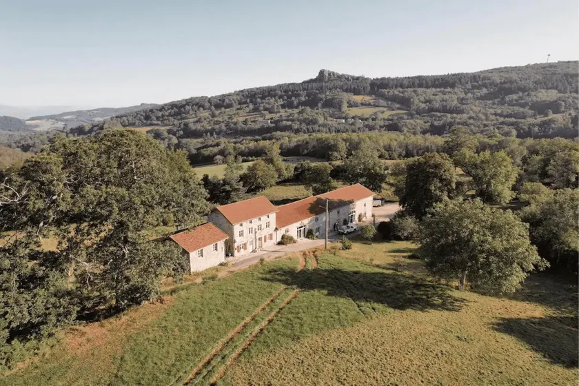 Domaine privatif pour groupes pouvant accueillir 34 personnes - Image 1