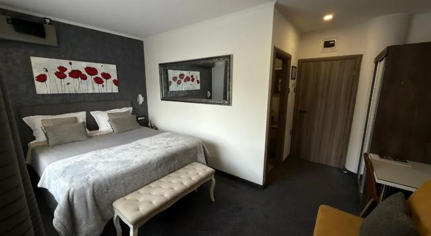 Luxury rooms Lira - Image 1