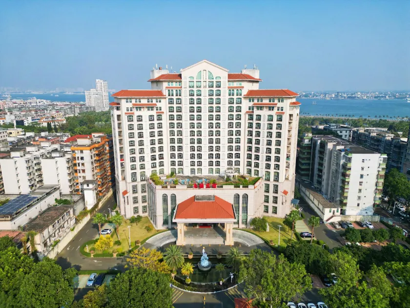 Zhanjiang Nanjiang Hotel (Guanhai Changlang Branch) - Image 1