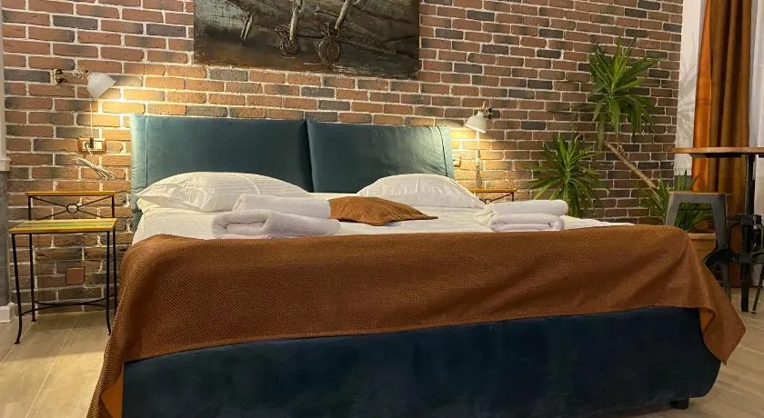 Aviator Boutique Residence - Image 1