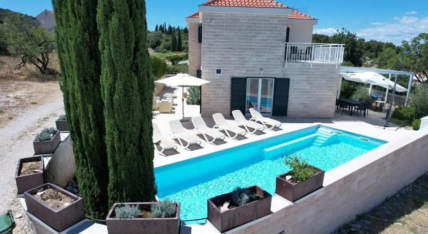 Villa Allegra w Private Pool - Image 1