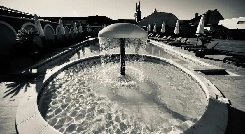 Astoria Hotel & SPA - Image 1