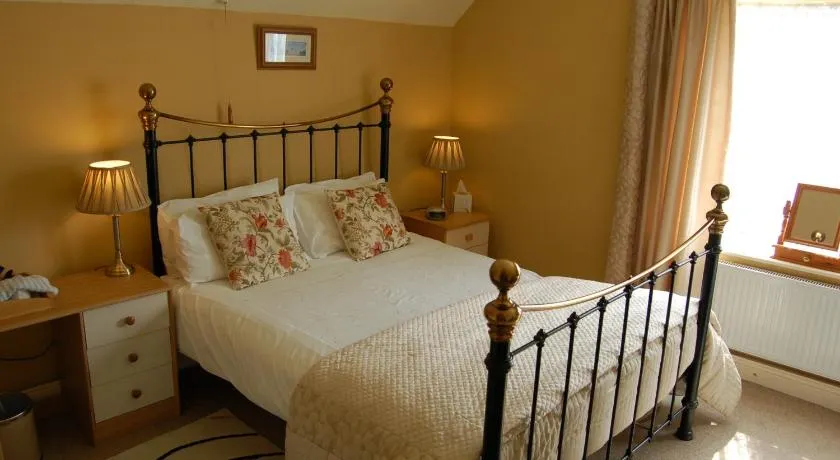Compton House - Image 1