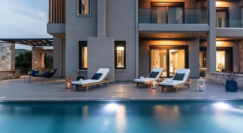 Calmar Boutique Villa 5min drive to Kolymvari beach with Private Pool & Sea Views - Image 1