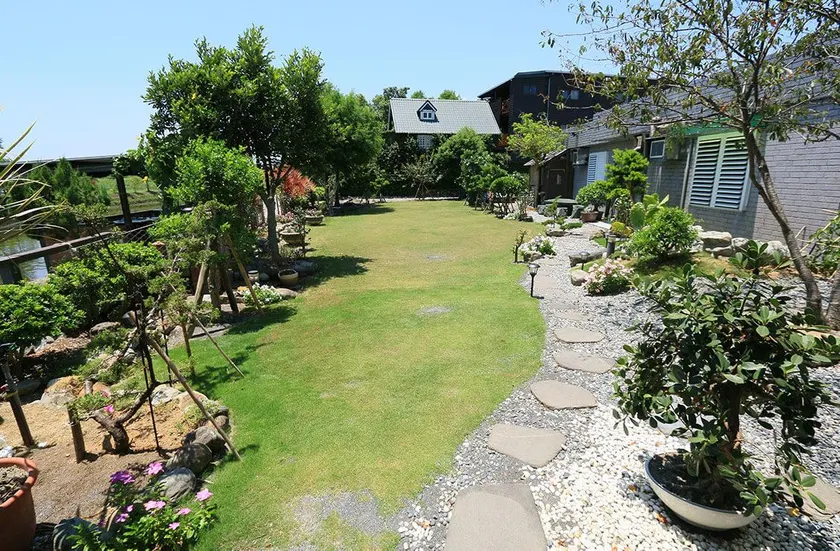 RiversideVilla - Image 1