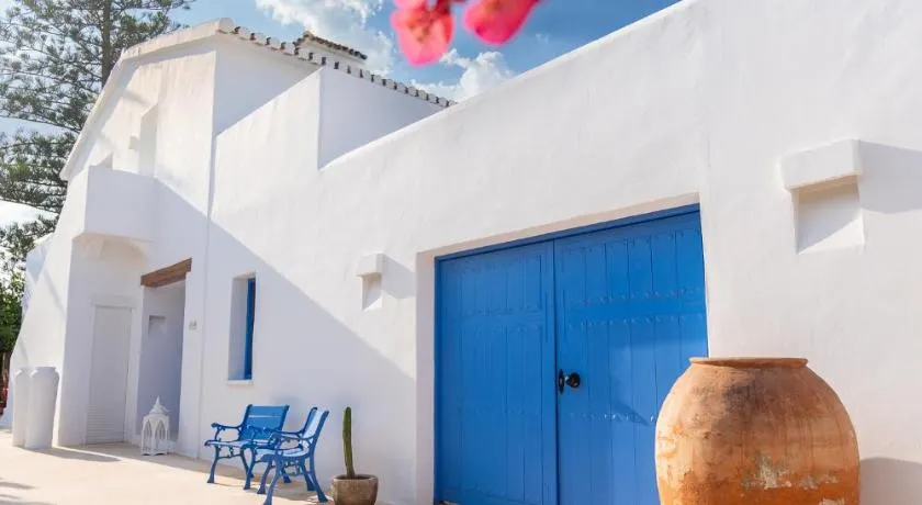 Boho Suites Denia - Image 1