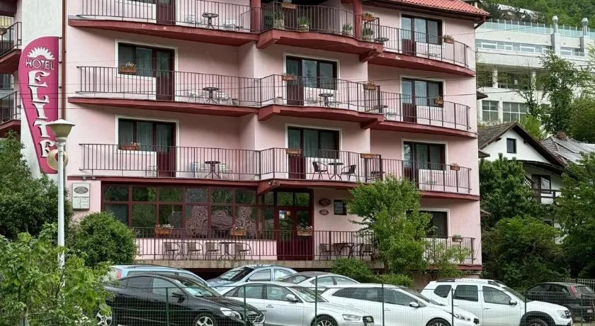 Hostel Elite - Image 1