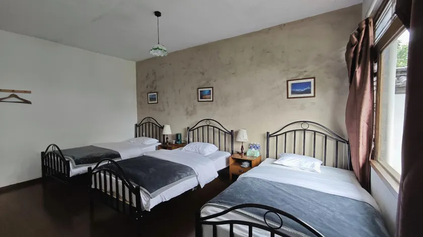 Xianlv Baisha Snow Mountain Hostel - Image 1