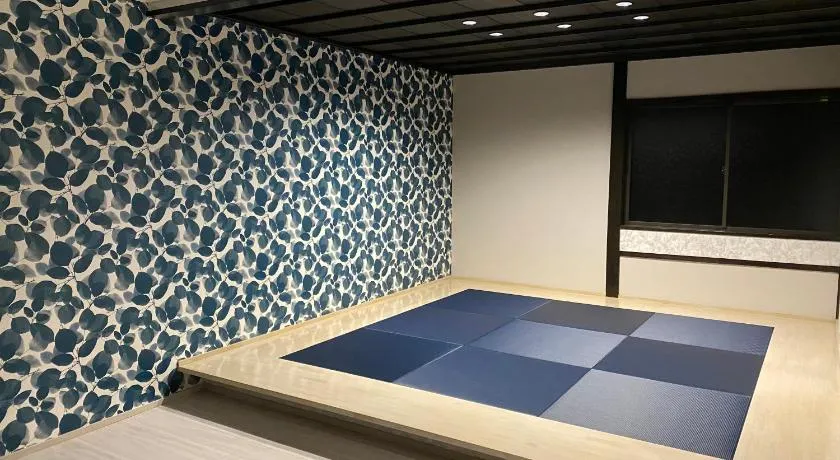佐渡民宿 憩 IKOI GUEST HOUSE & Cafe Bar - Image 1