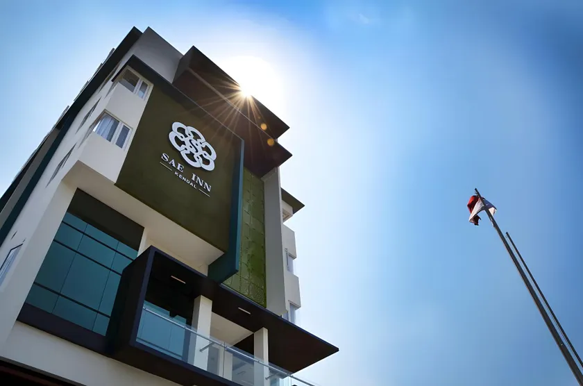 Hotel Sae Inn Kendal - Image 1