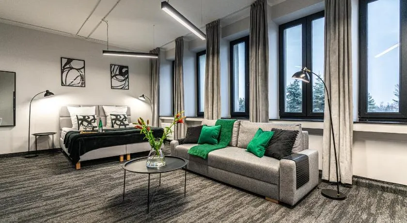 VANTA Business Center - Image 1