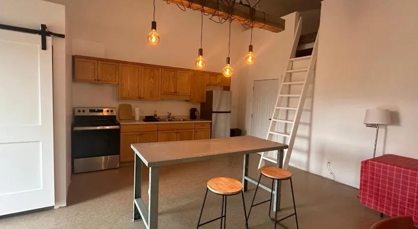 Mezzanine Loft Above the Barn - Image 1