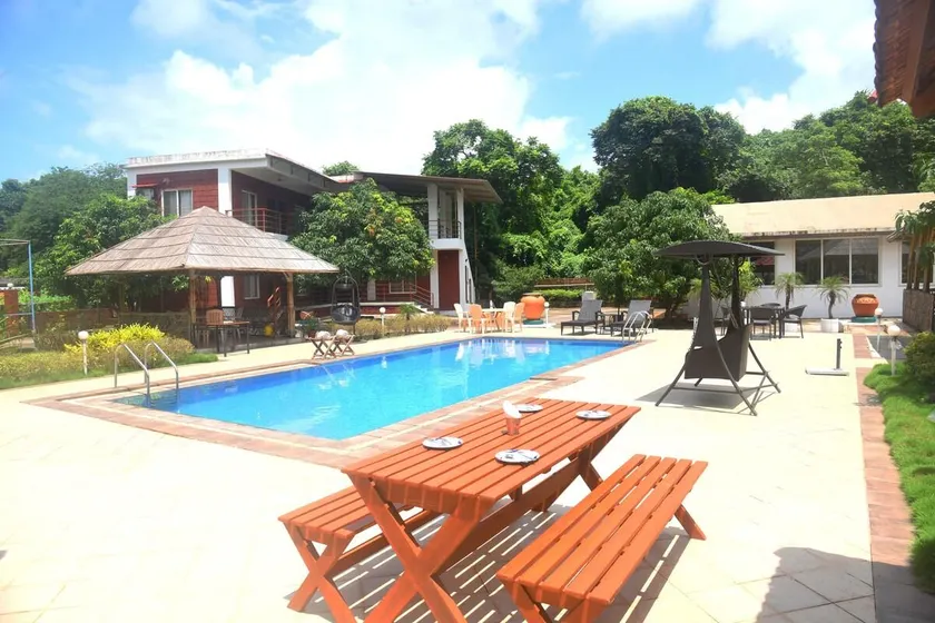 YK's Villa -7bhk with conference hall & pool - Image 1