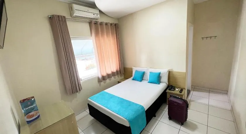 Star Hotel - Image 1