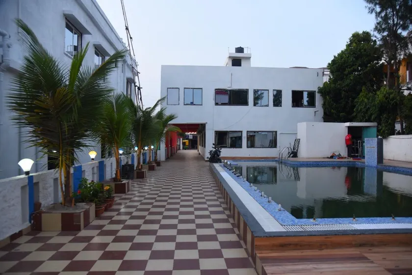 Meghbari Beach Hotel Mandarmani - Image 1