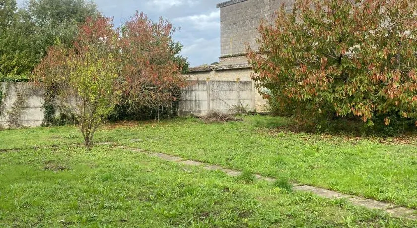 Le Gîte de Puiseaux Demeure de Prestige avec Jardin et Garage - Image 1