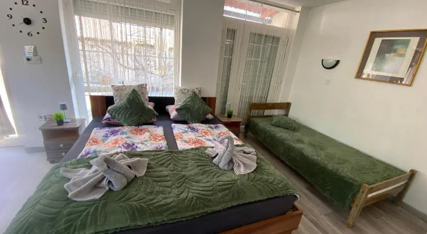 Rákóczi Guesthouse Miskolc - Image 1