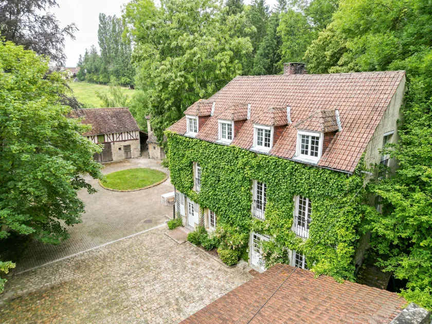 Le Clos d'Ully Chantilly - Image 1