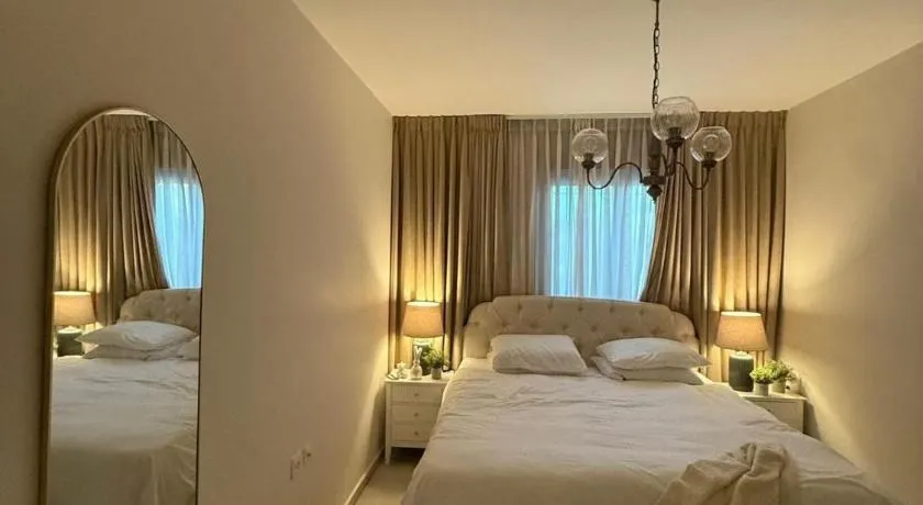 Shemesh Boutique - Image 1