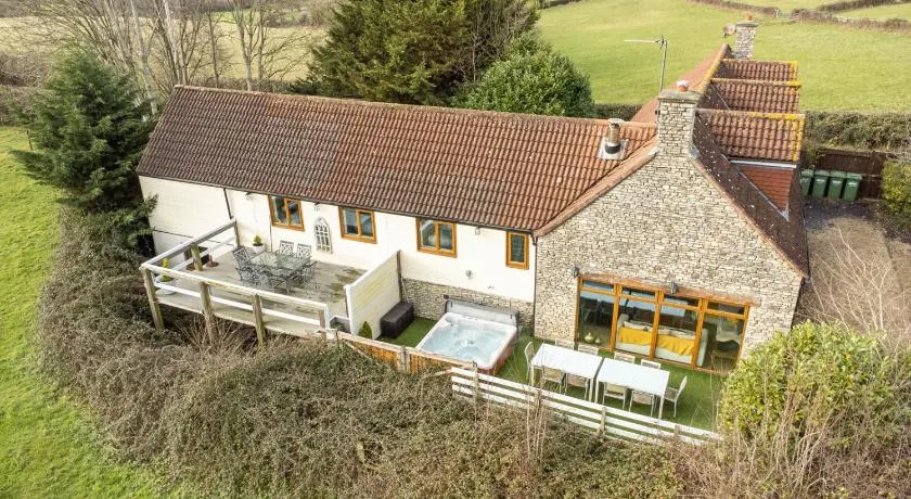 The West Barn near Bath, sleeps 24 and 2 hot tubs - Image 1