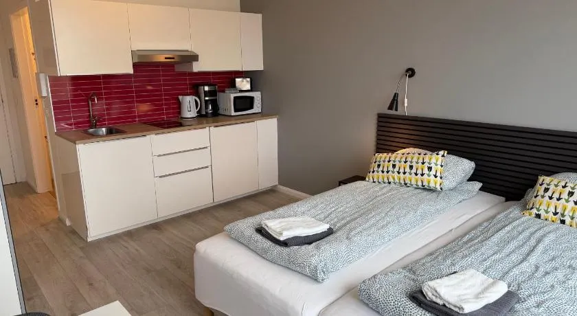 Ocean Breeze Apartments - Image 1