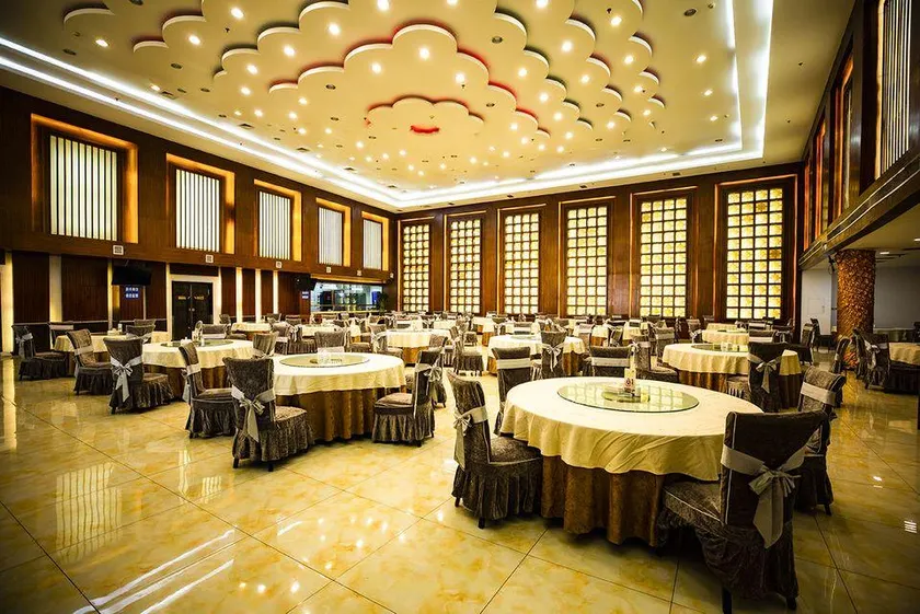 Wuling Mountain Villa - Image 1