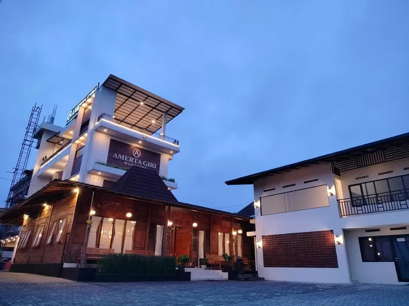 Amerta Giri Hotel Dieng Wonosobo - Image 1